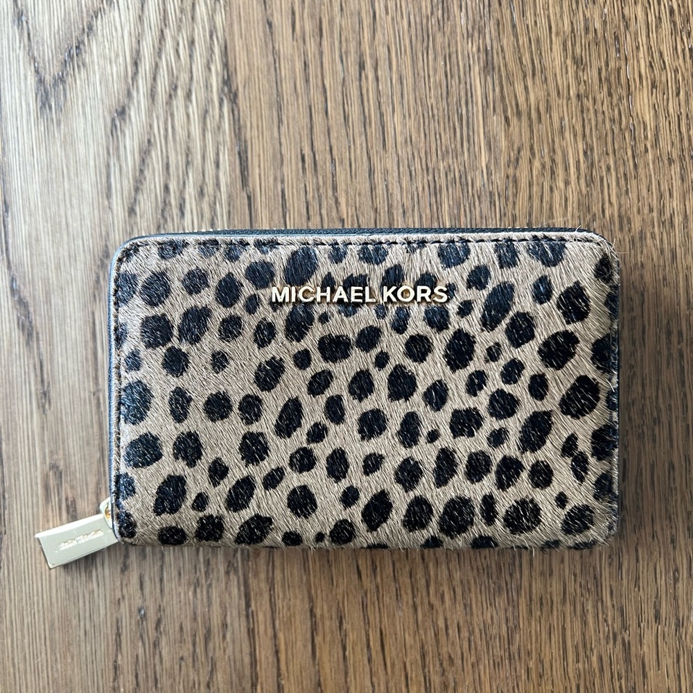 Michael Kors small leather Zip Wallet
